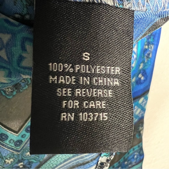 Zac & Rachel blue bandana print lightweight shirt blouse size S NWT - Picture 4 of 5